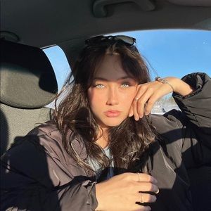 Meet your Posher, Sarah-maude